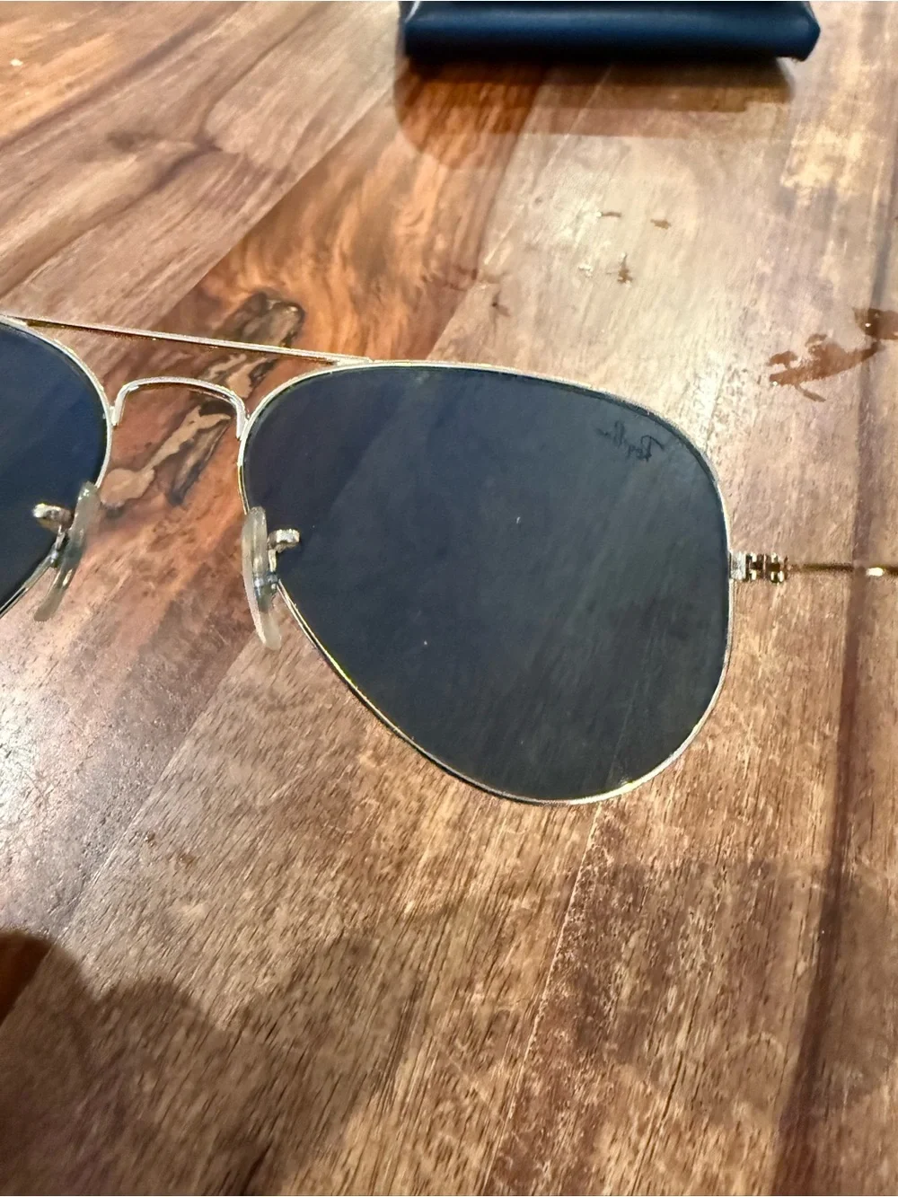 Ray-Ban Aviators Gold Frame Sunglasses with Dark Green Lenses